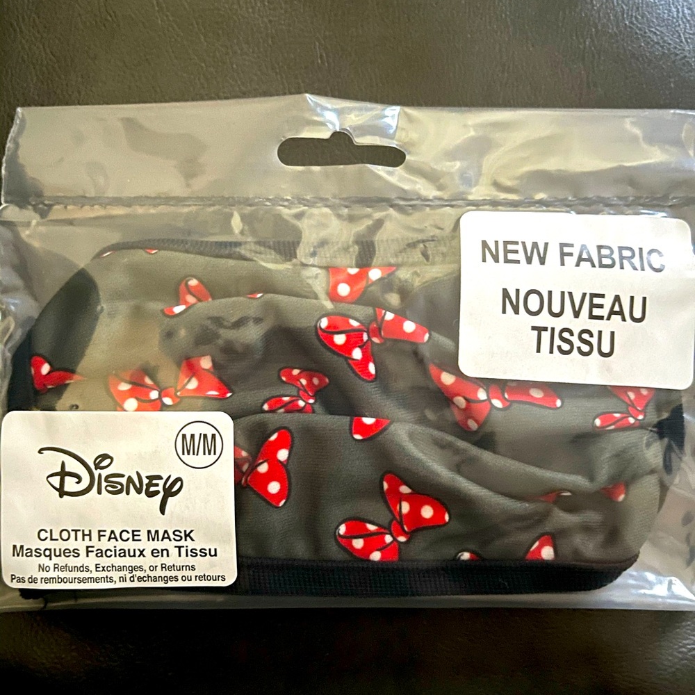 Minnie Mouse face mask